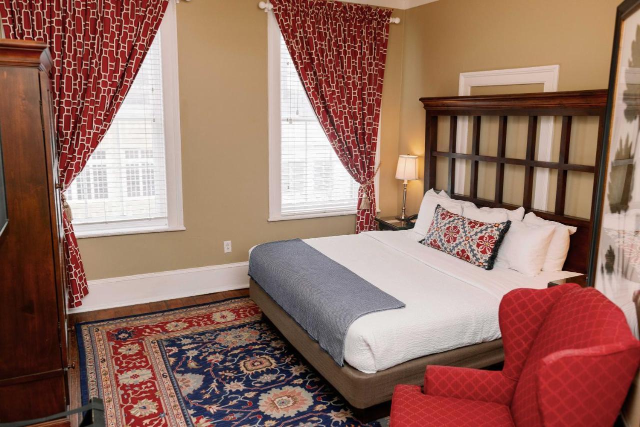 The Marshall House, Historic Inns Of Savannah Collection Eksteriør billede