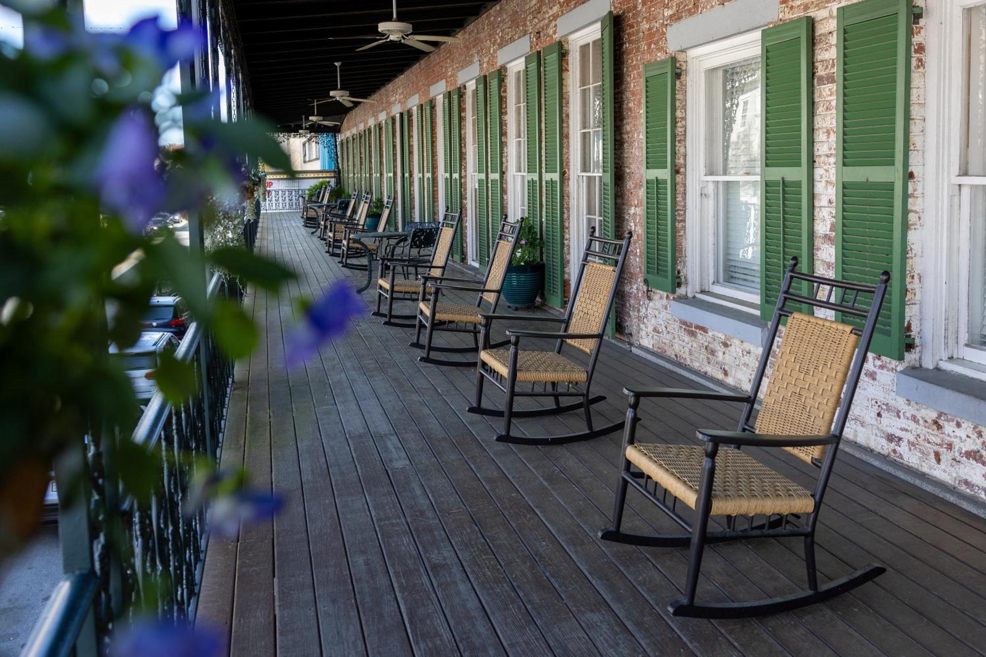 The Marshall House, Historic Inns Of Savannah Collection Eksteriør billede